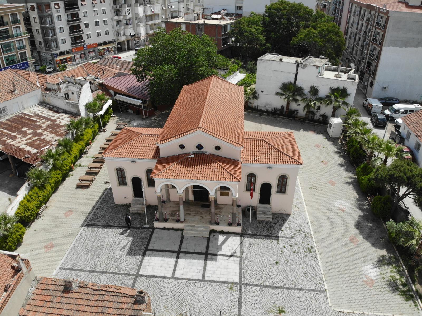 Agios Konstatinos Kilisesi